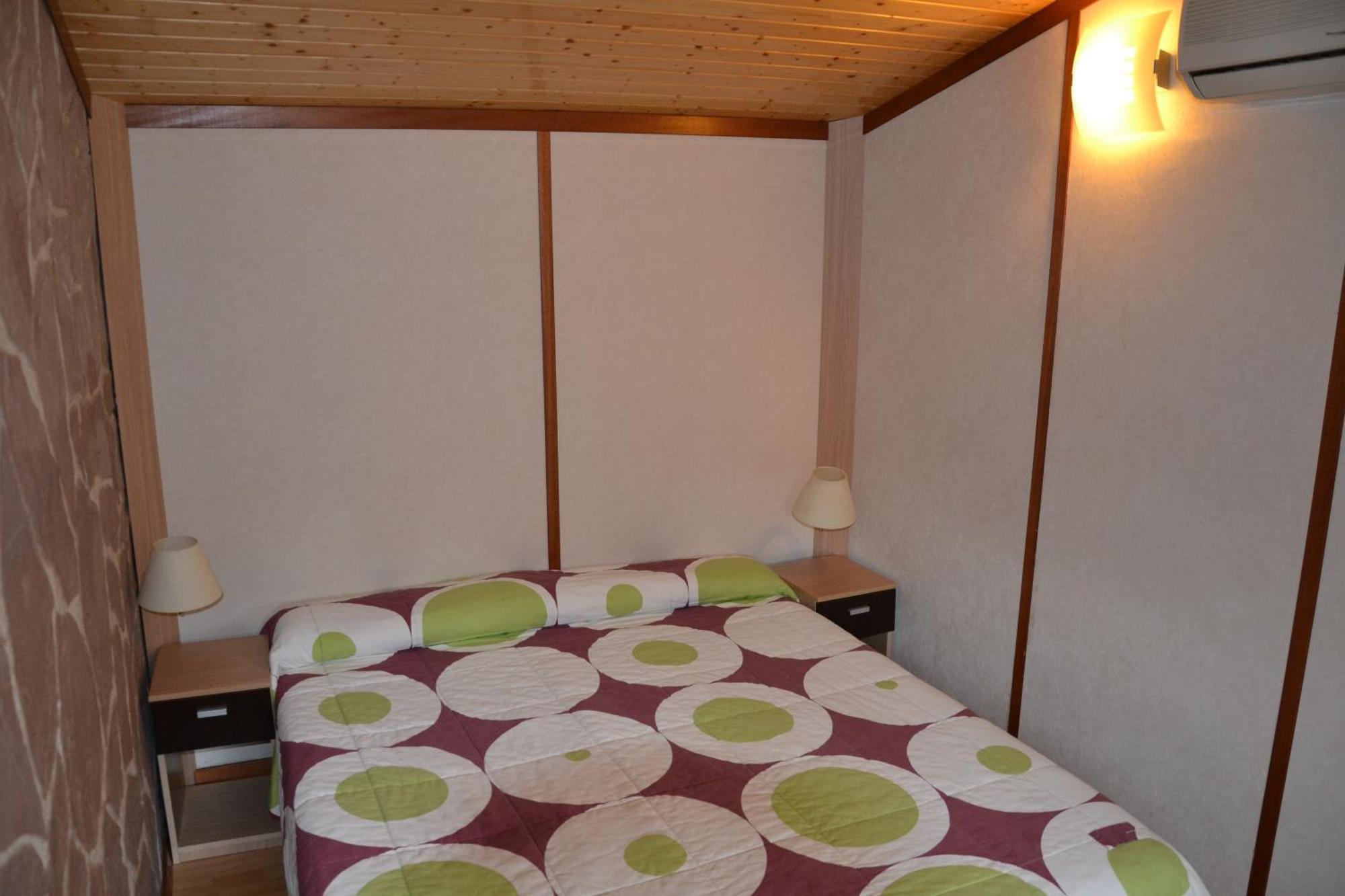 Camping Fuentes Blancas Burgo Cameră foto