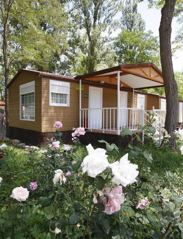 Camping Fuentes Blancas Burgo Cameră foto